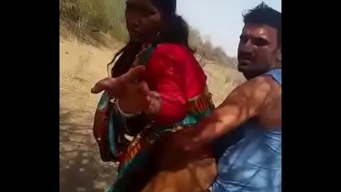 Haryanvi Man To Man Xxx - Haryanvi maid fucked in an open field - XXX Indian videos